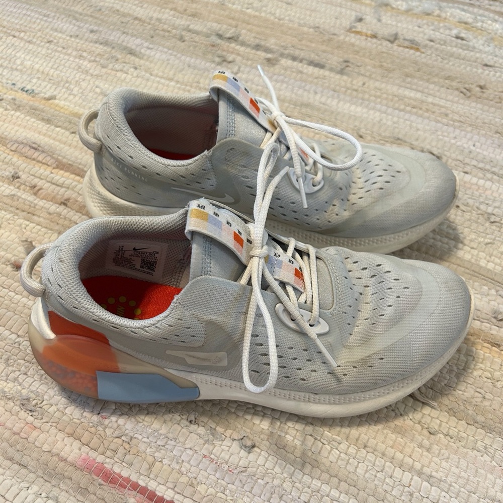 Nike Joyride Dual Run grey shoes